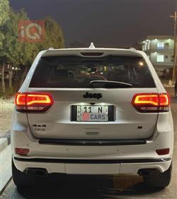 جیپ گراند شیرۆکی